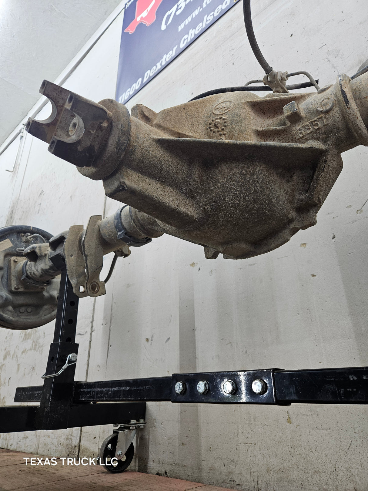 2005-2007 Chevrolet Silverado GMC Sierra 1500 3.23 Rear Axle