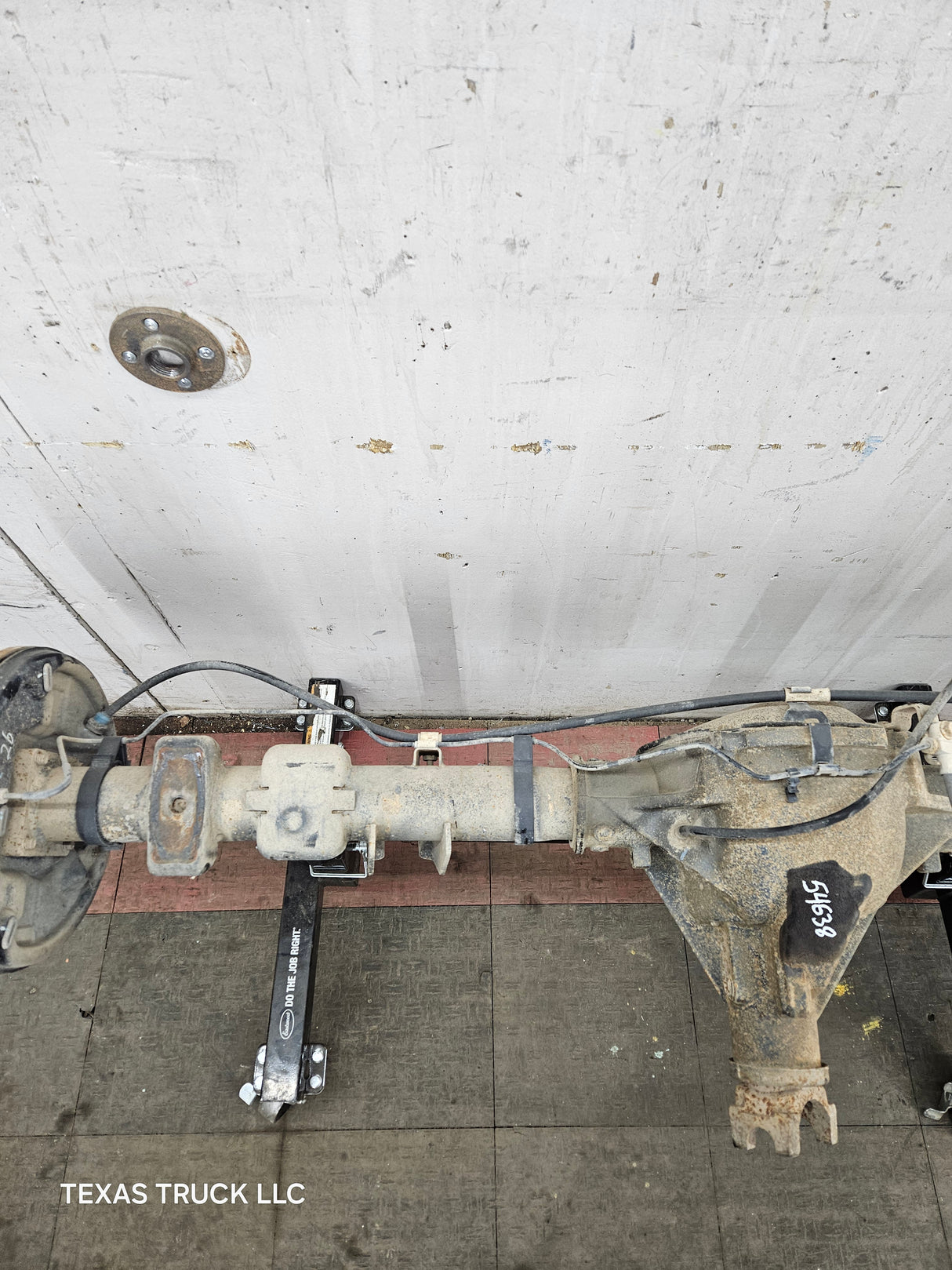 2005-2007 Chevrolet Silverado GMC Sierra 1500 3.23 Rear Axle