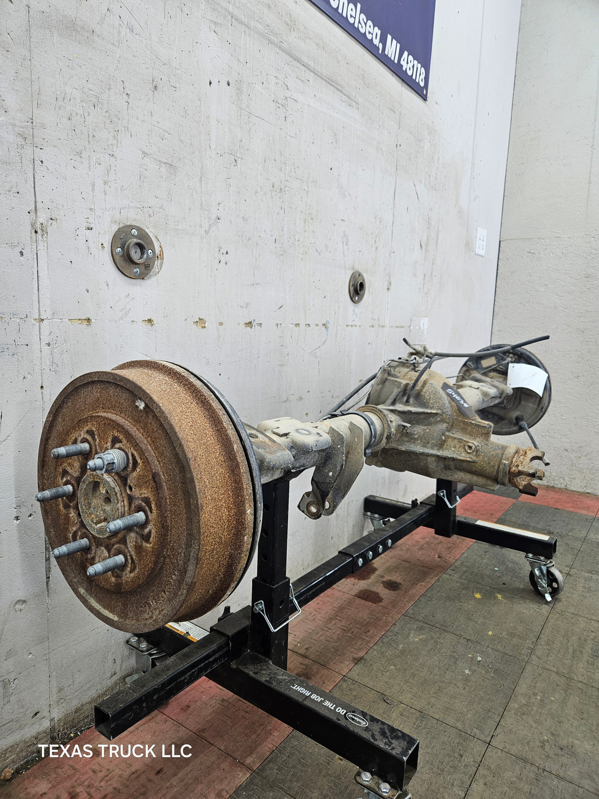 2005-2007 Chevrolet Silverado GMC Sierra 1500 3.23 Rear Axle