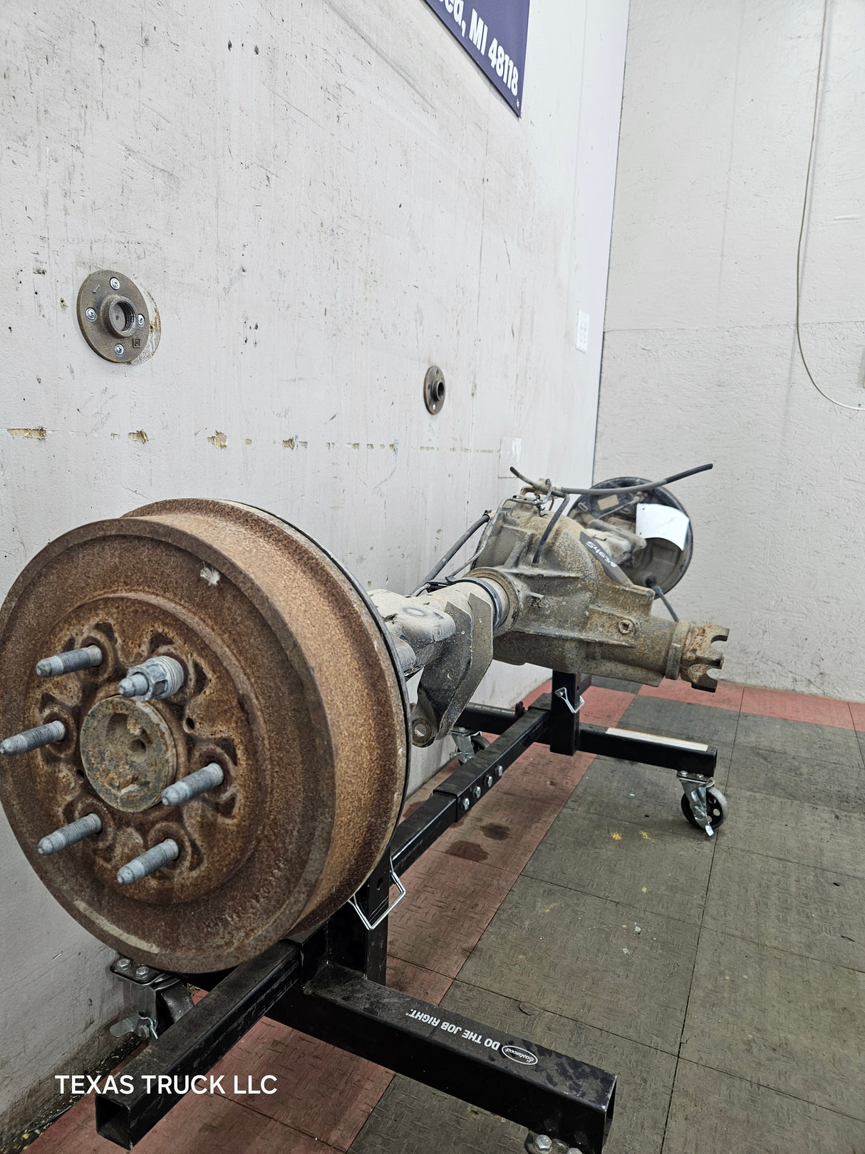 2005-2007 Chevrolet Silverado GMC Sierra 1500 3.23 Rear Axle