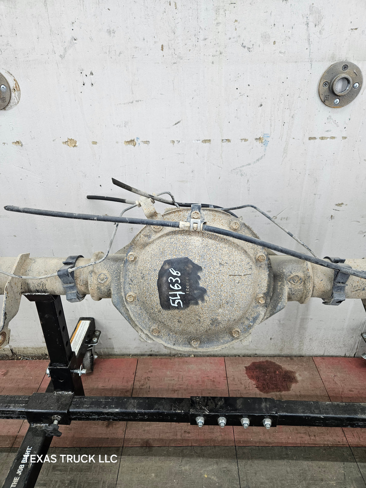 2005-2007 Chevrolet Silverado GMC Sierra 1500 3.23 Rear Axle