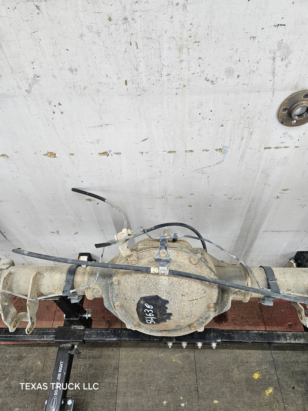 2005-2007 Chevrolet Silverado GMC Sierra 1500 3.23 Rear Axle