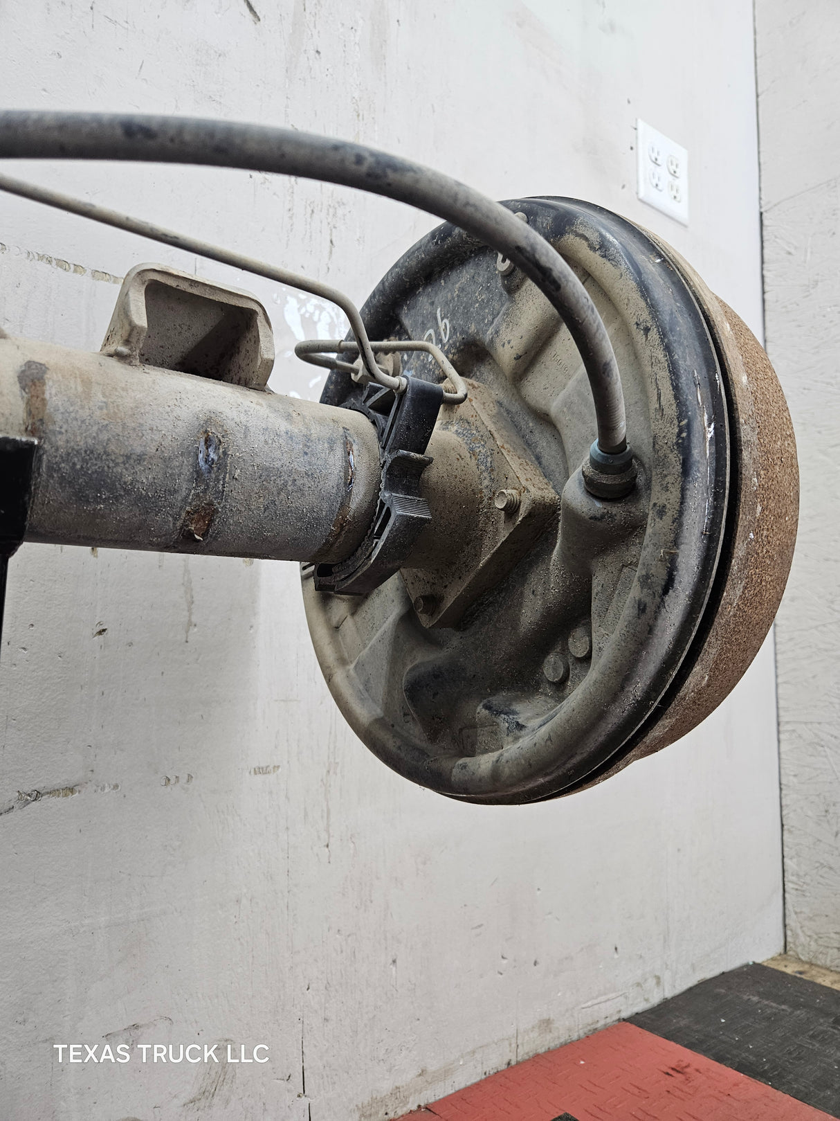 2005-2007 Chevrolet Silverado GMC Sierra 1500 3.23 Rear Axle