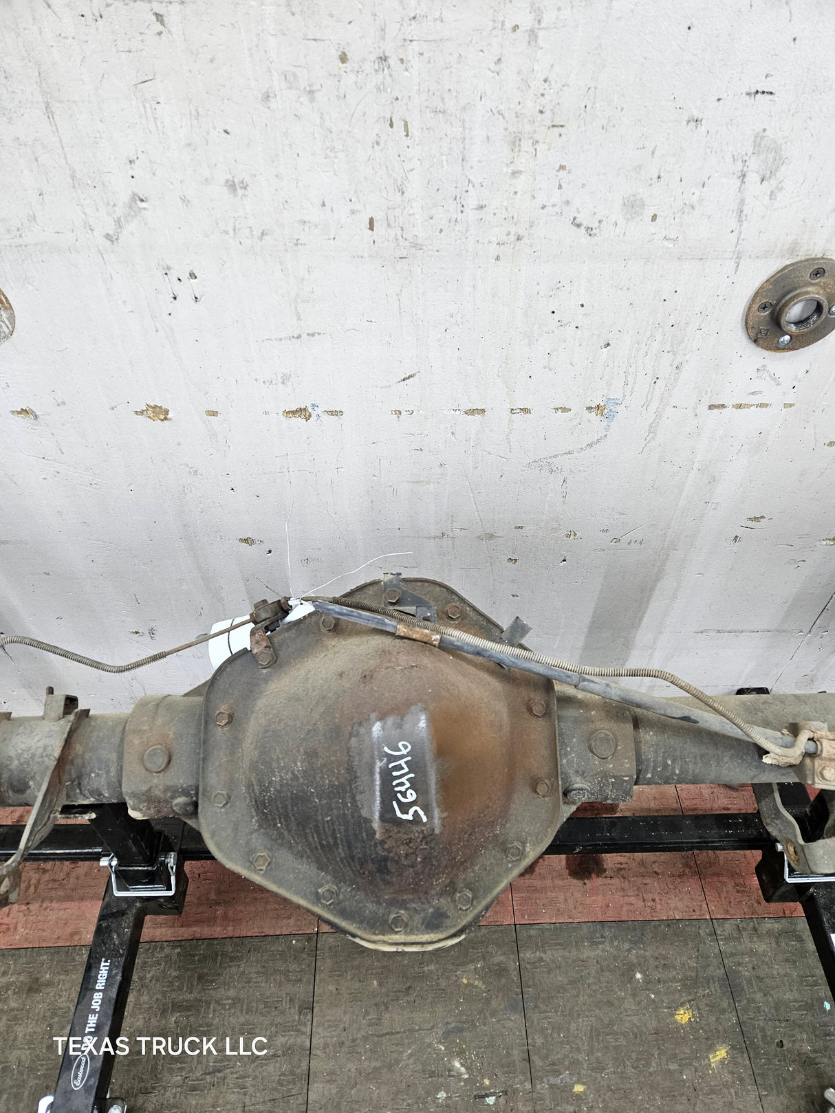 2001-2007 Chevrolet Silverado / GMC Sierra 2500 3500 HD Rear Axle 4.10 10.5"