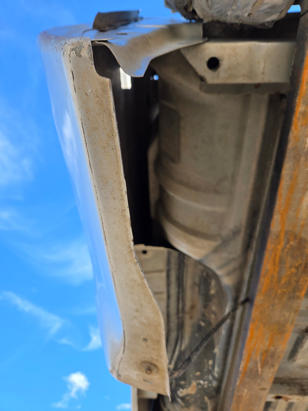 2011-2016 Ford F250 F350 Super Duty 6' 9" Short Truck Bed