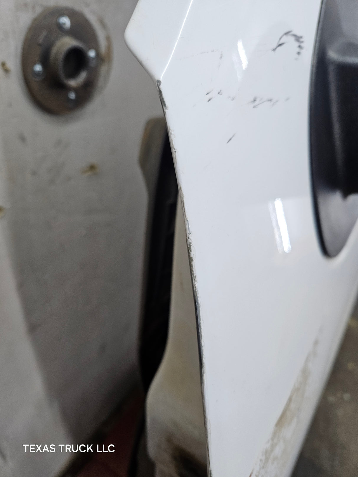 2007-2013 Chevrolet Silverado / GMC Sierra DAMAGE 1500 2500 3500 HD LH Front Driver Side Door