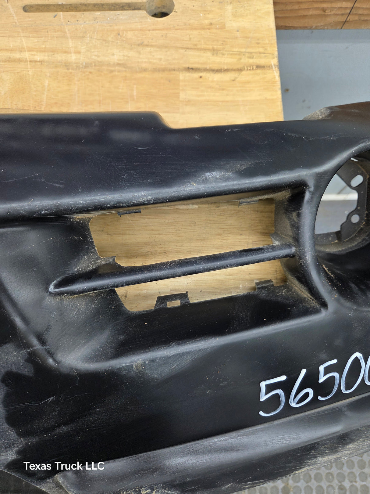 2005-2010 Chrysler 300 5.7L Bumper Cover with fogs