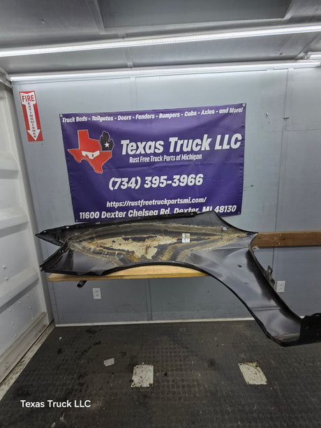 1999-2004 Ford Mustang Passenger Side RH Front Fender