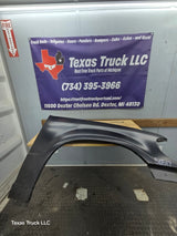 1995-1998 Ford Explorer Mercury Mountaineer Passenger Side RH Front Fender W/O Wheel Well Molding