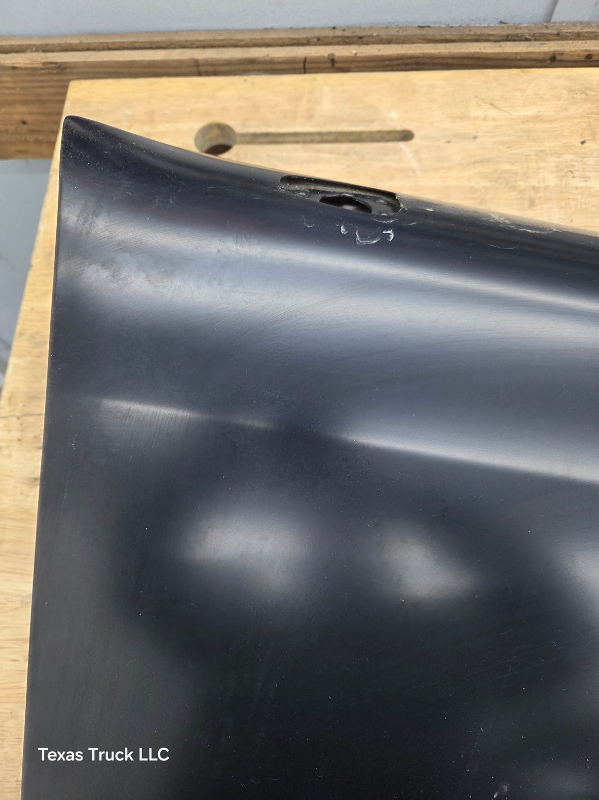 1995-1998 Ford Explorer Mercury Mountaineer Passenger Side RH Front Fender W/O Wheel Well Molding