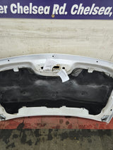 2003-2006 Chevrolet Silverado 2500 3500 Cateye HD Hood OEM - Summit White