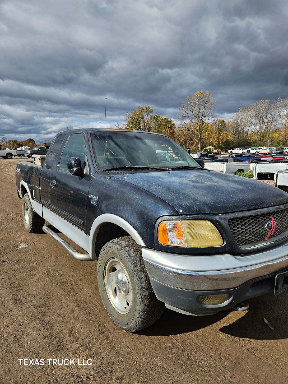 2000 Ford F150 Extended Cab 6.5' Short Bed - FULL PART OUT