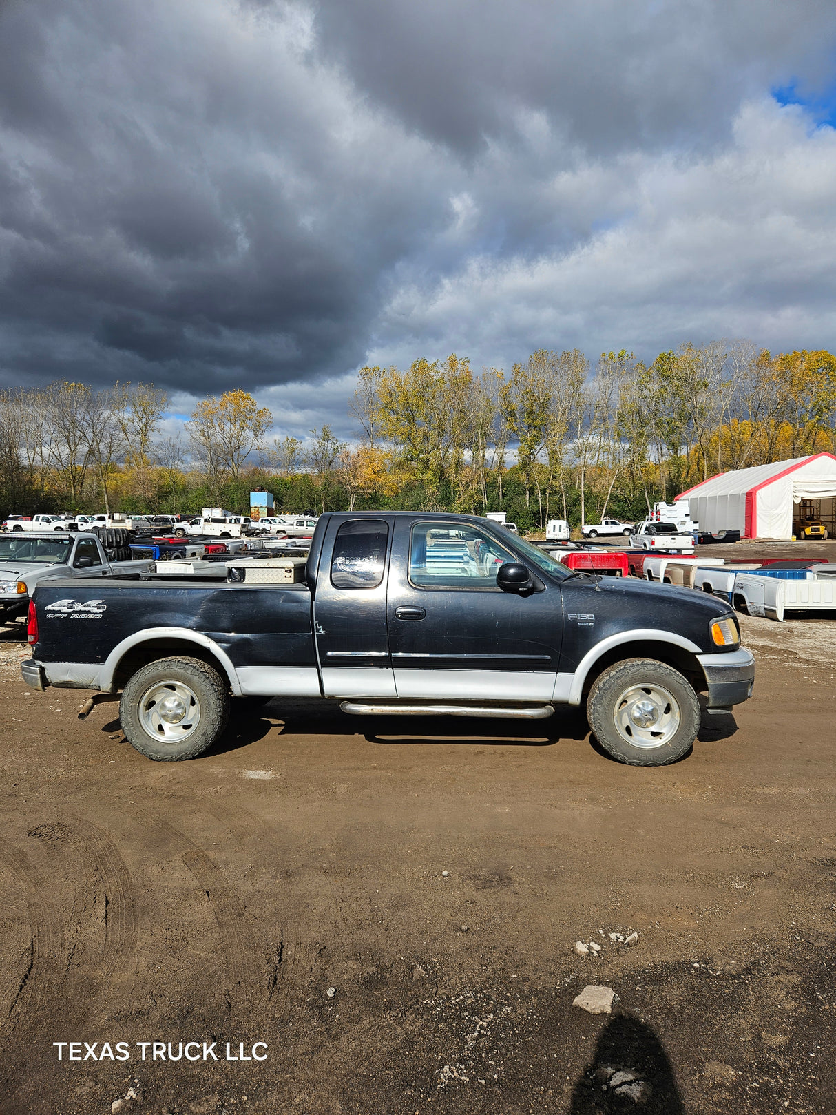 2000 Ford F150 Extended Cab 6.5' Short Bed - FULL PART OUT