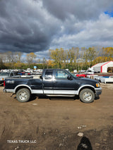 2000 Ford F150 Extended Cab 6.5' Short Bed - FULL PART OUT