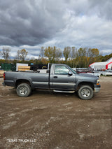 2002 Chevrolet Silverado 2500HD Regular Cab 8' Long Bed - FULL PART OUT