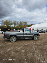 2002 Chevrolet Silverado 2500HD Regular Cab 8' Long Bed - FULL PART OUT
