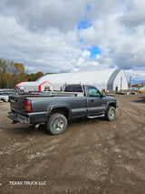 2002 Chevrolet Silverado 2500HD Regular Cab 8' Long Bed - FULL PART OUT