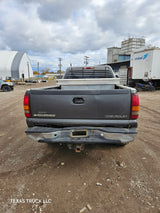 2002 Chevrolet Silverado 2500HD Regular Cab 8' Long Bed - FULL PART OUT