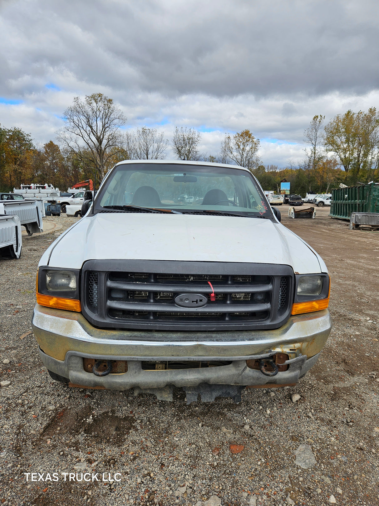 2001 Ford F-250 Regular Cab Long Bed Super Duty 5.4L Triton - FULL PART OUT