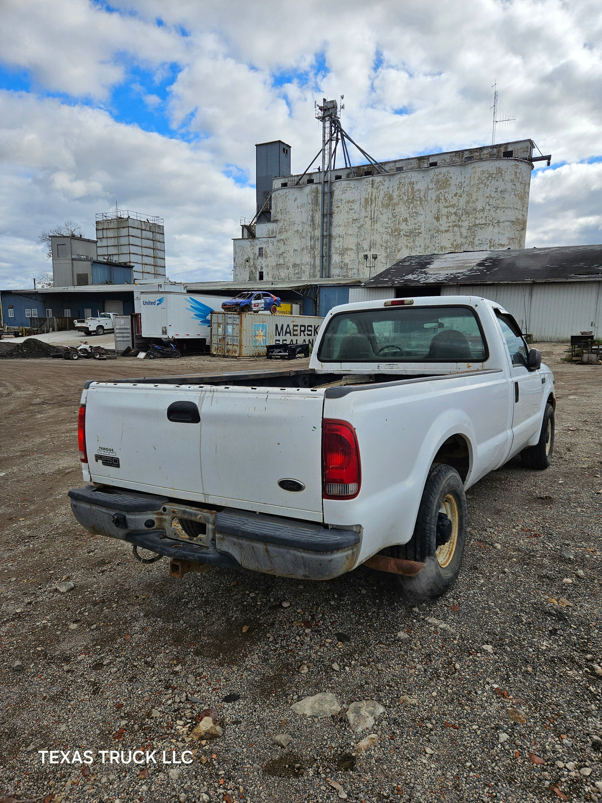 2001 Ford F-250 Regular Cab Long Bed Super Duty 5.4L Triton - FULL PART OUT