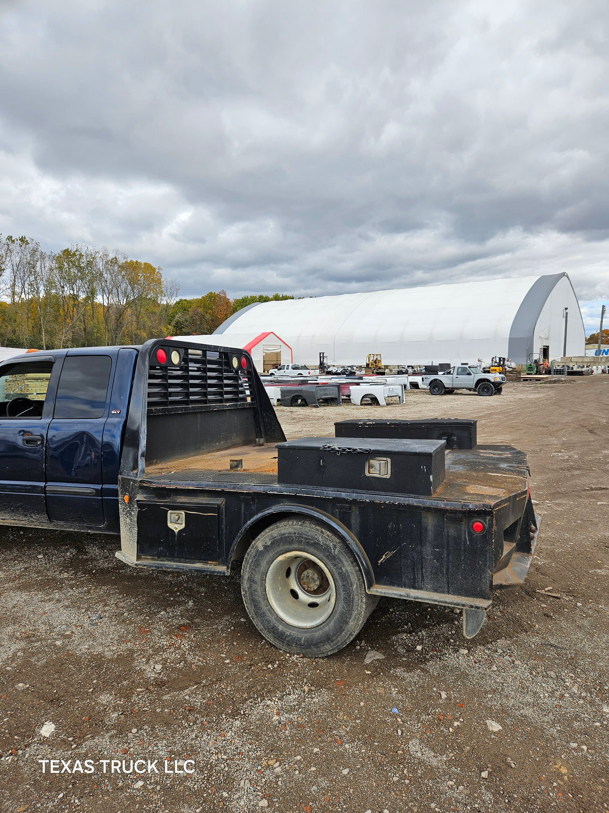 2000 DODGE RAM 3500 Extended Cab Long Bed Flatbed Cummins Manual Transmission - FULL PART OUT