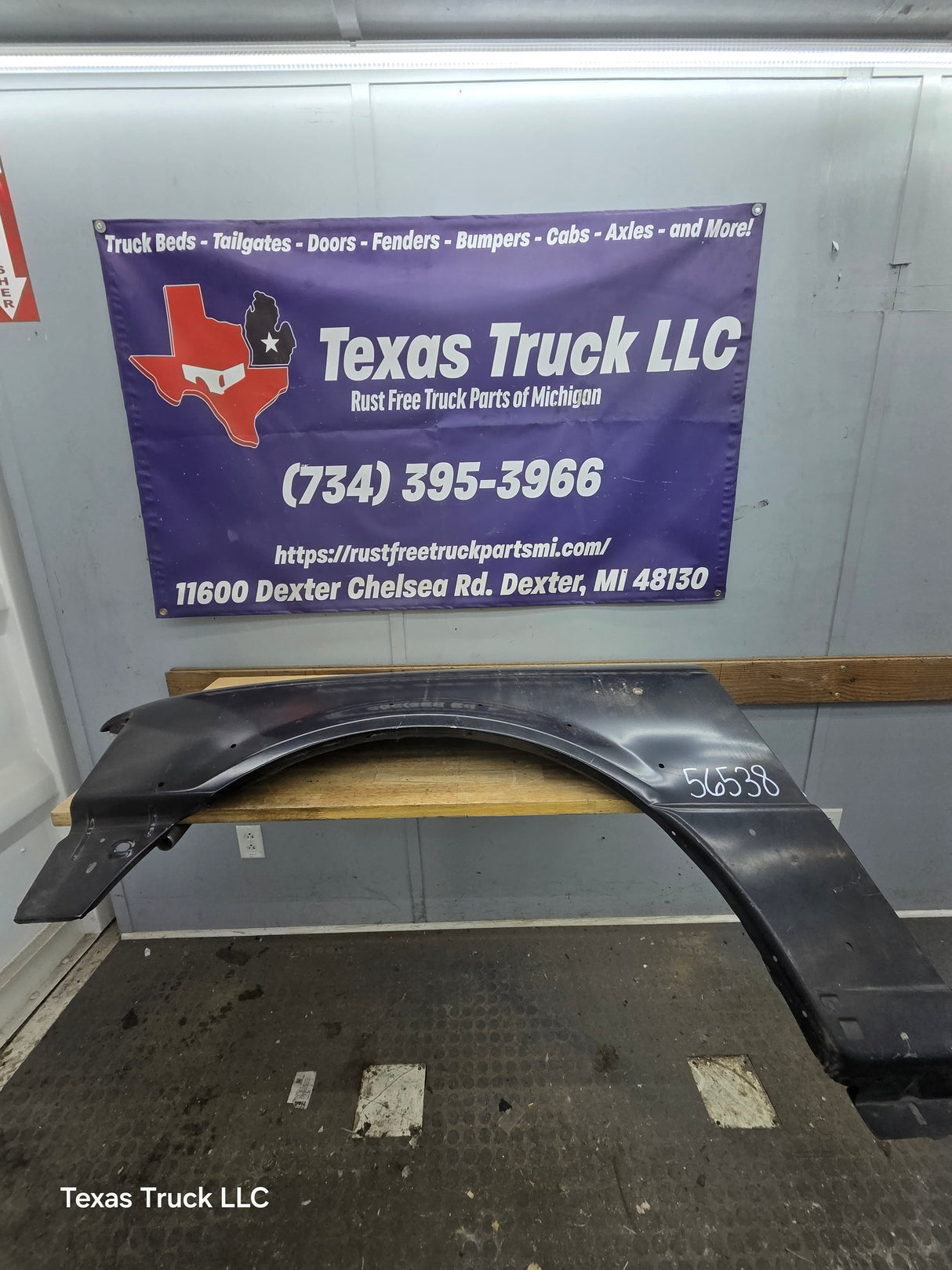 2004-2005 Ford Ranger Front LH Driver Side Fender With Flare Holes