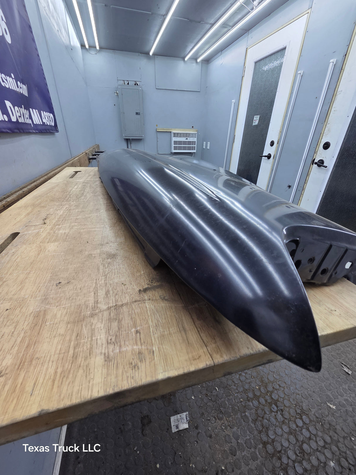 2004-2005 Ford Ranger Front LH Driver Side Fender With Flare Holes