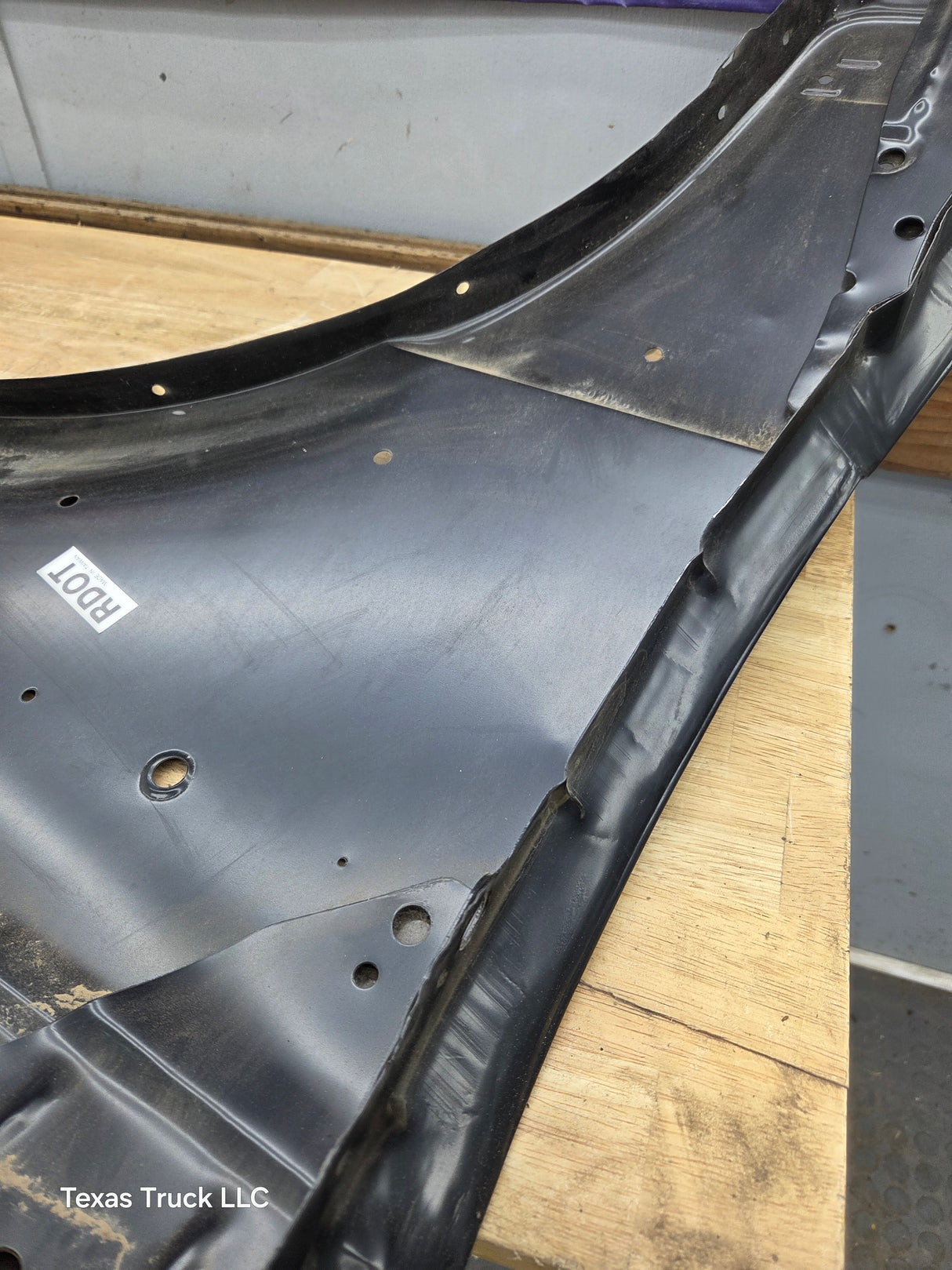 2004-2005 Ford Ranger Front LH Driver Side Fender With Flare Holes