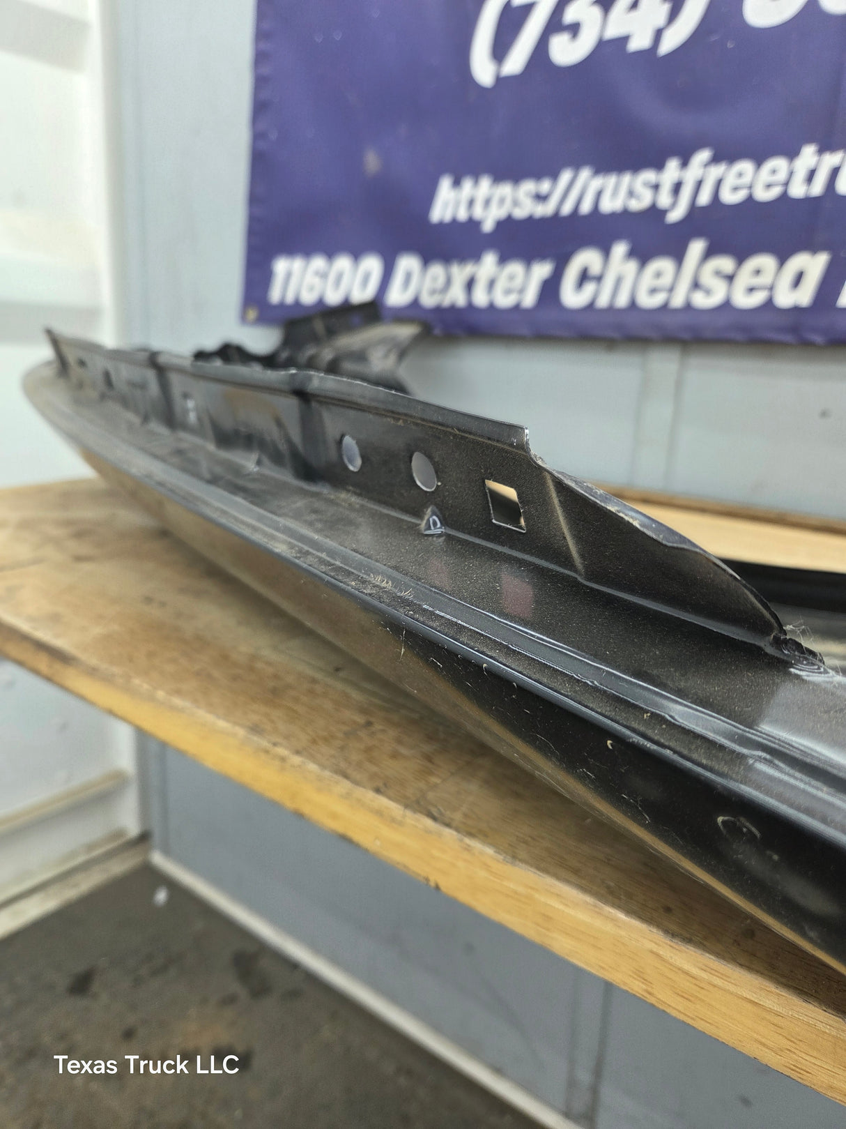 2004-2005 Ford Ranger Front LH Driver Side Fender With Flare Holes