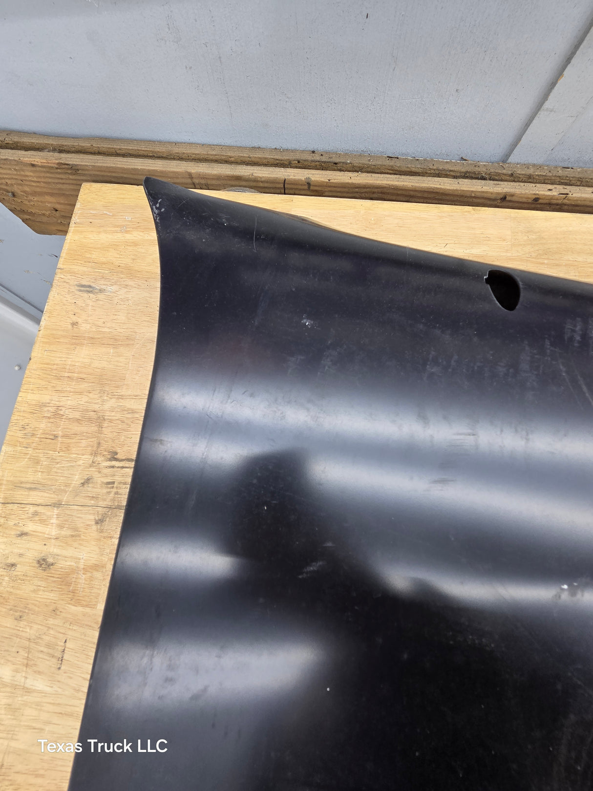 2002-2005 Ford Explorer Passenger Side RH Front Fender W/O Wheel Well Molding