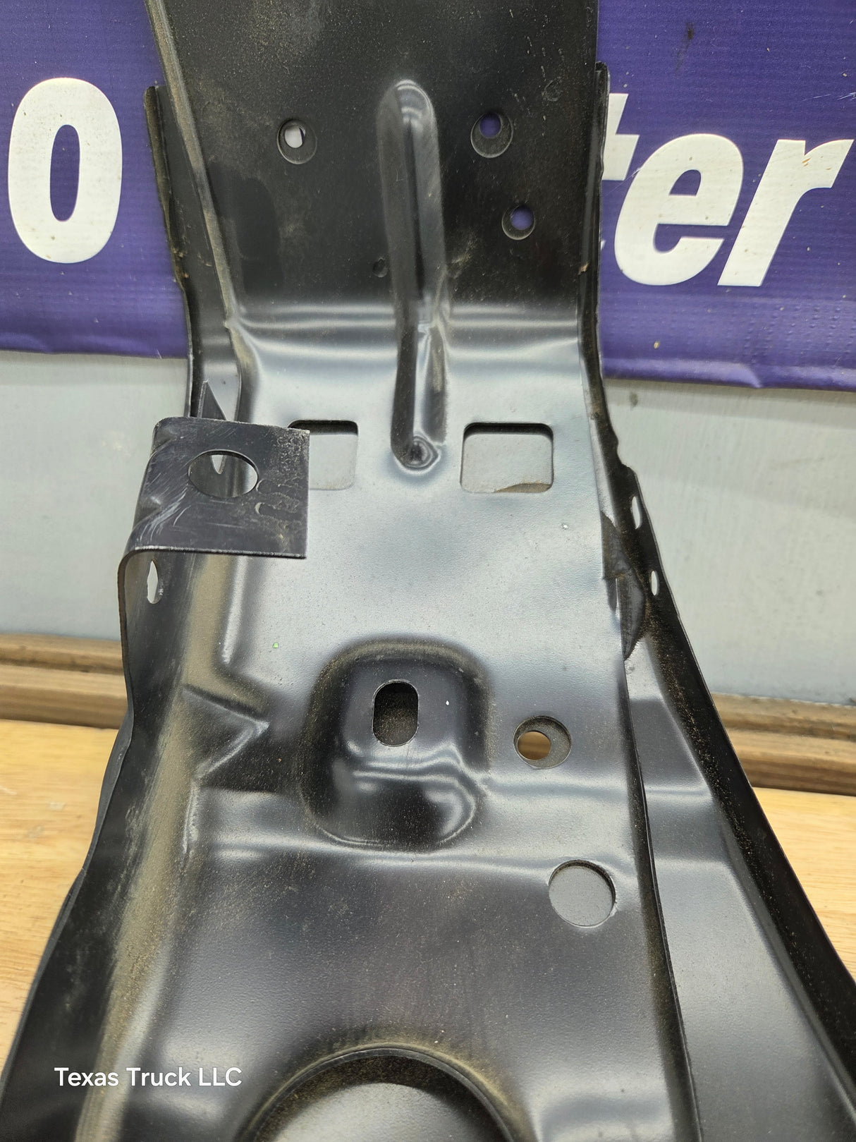 2002-2005 Ford Explorer Passenger Side RH Front Fender W/O Wheel Well Molding