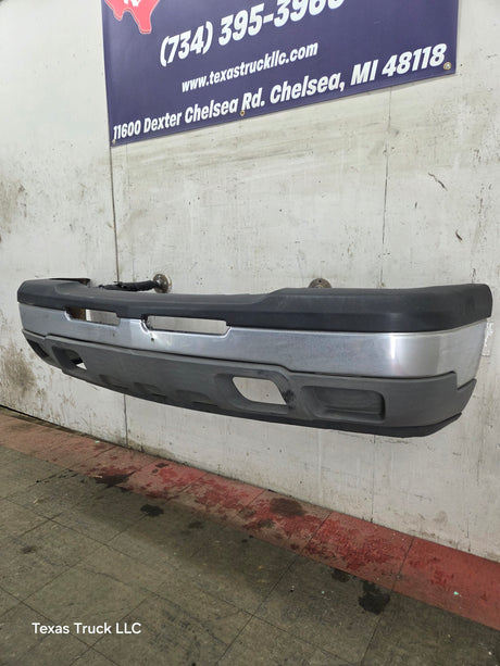 2003-2007 Chevrolet Silverado 1500 'Cateye' Front Bumper