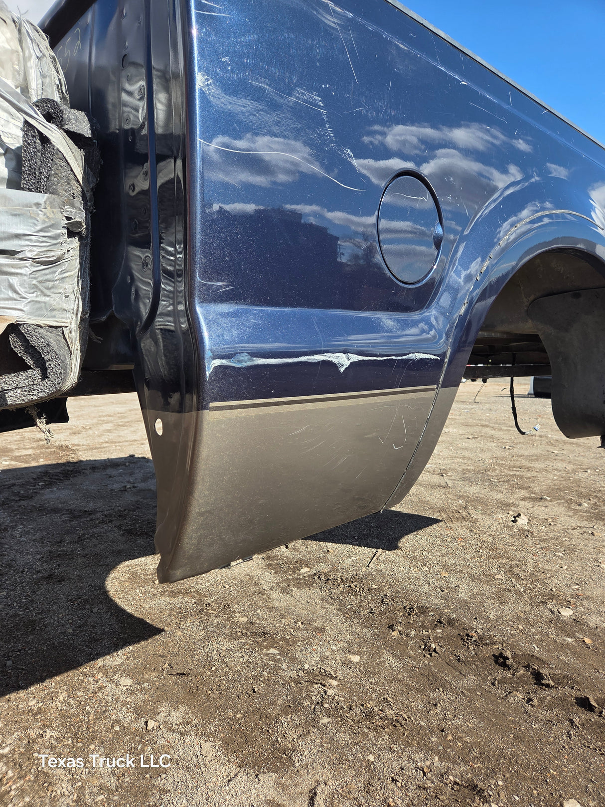 1999-2010 Ford Super Duty F250 F350 6' 9" Short Truck Bed