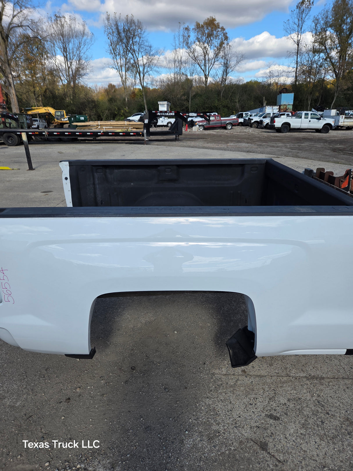 2014-2019 Chevrolet Silverado 1500 2500 3500 HD 6' 6" Short Bed - Summit White