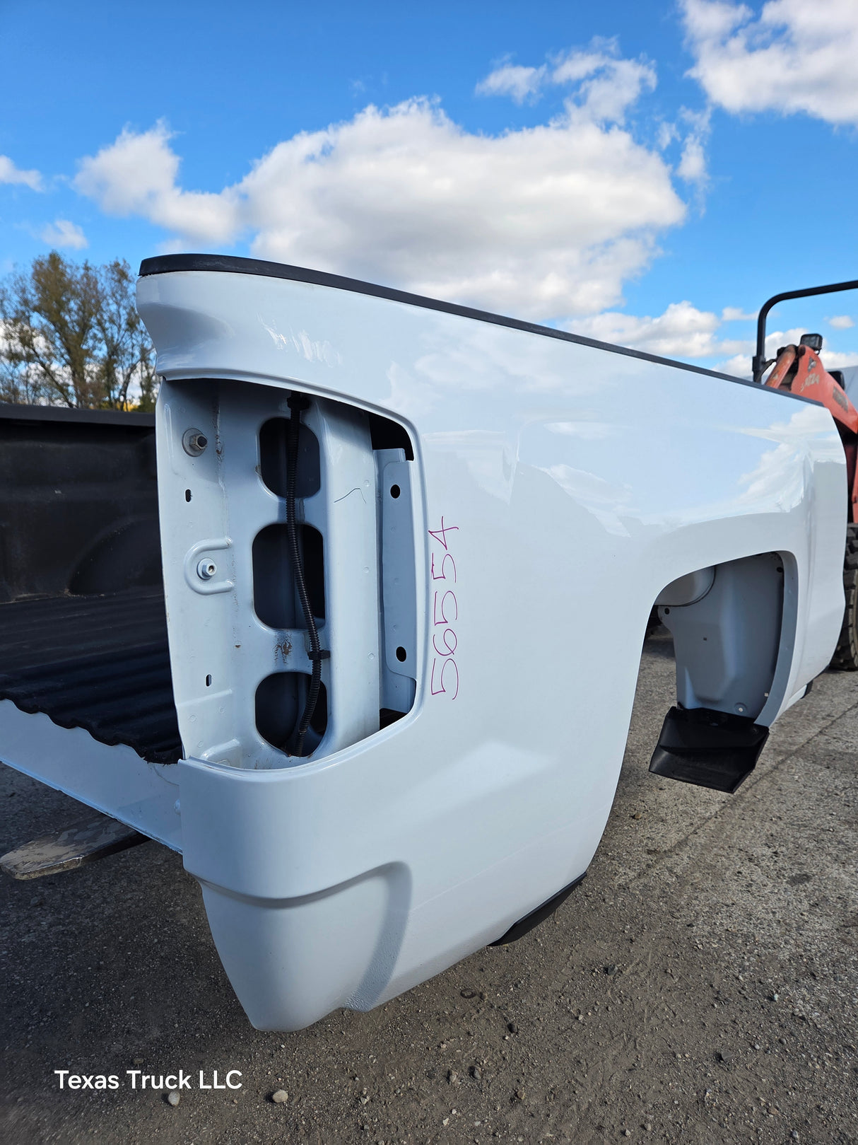 2014-2019 Chevrolet Silverado 1500 2500 3500 HD 6' 6" Short Bed - Summit White
