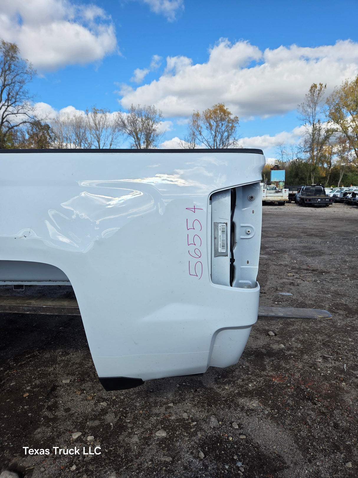2014-2019 Chevrolet Silverado 1500 2500 3500 HD 6' 6" Short Bed - Summit White