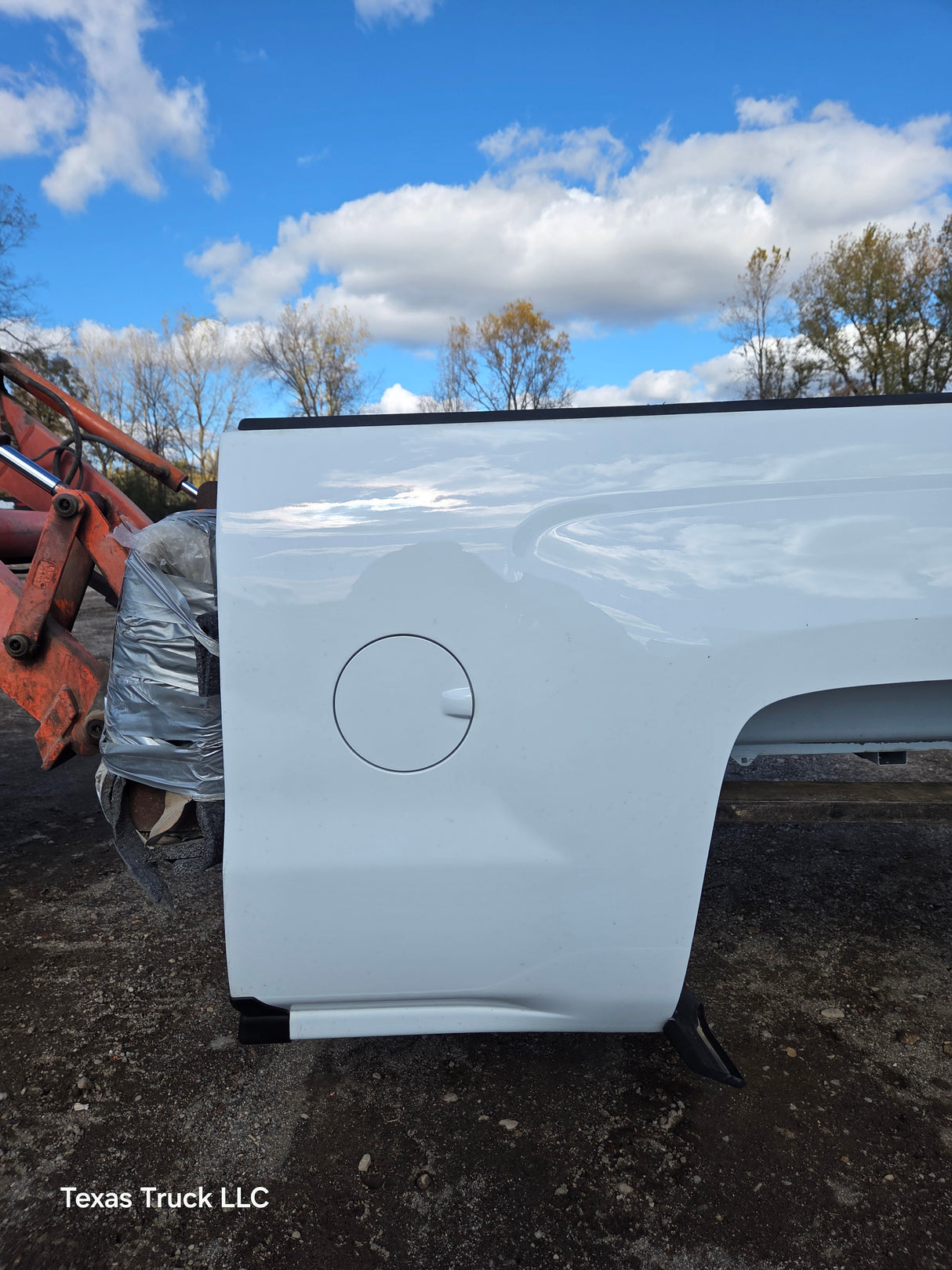 2014-2019 Chevrolet Silverado 1500 2500 3500 HD 6' 6" Short Bed - Summit White