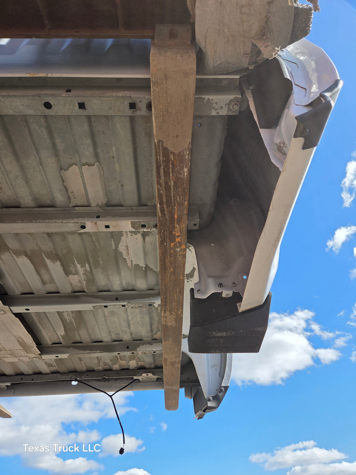 2014-2019 Chevrolet Silverado 1500 2500 3500 HD 6' 6" Short Bed - Summit White