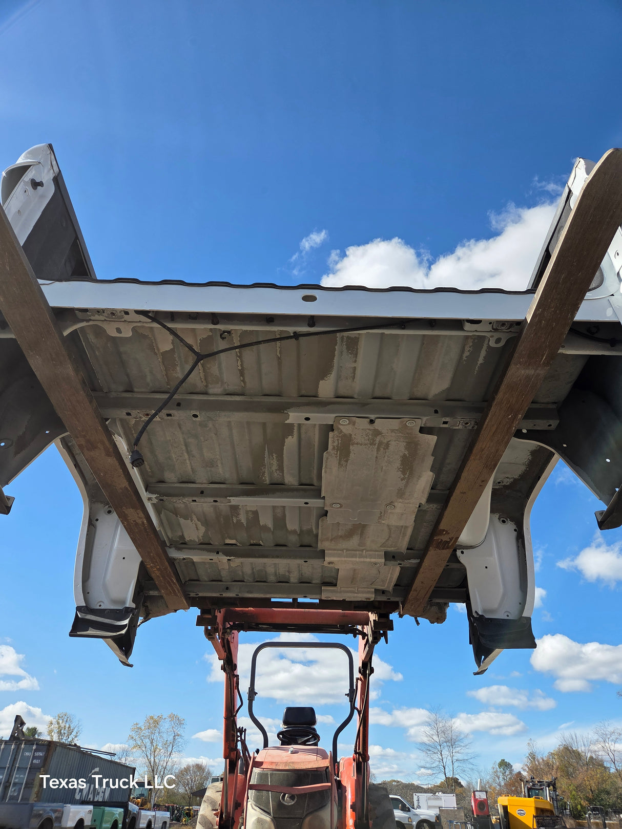 2014-2019 Chevrolet Silverado 1500 2500 3500 HD 6' 6" Short Bed - Summit White