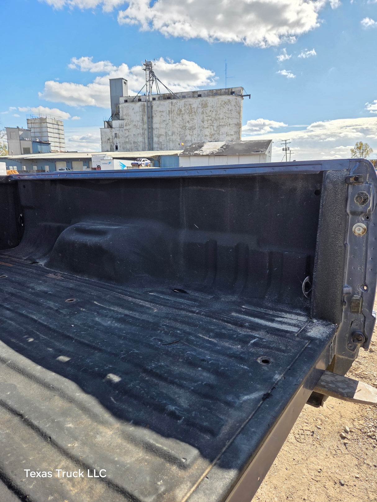 1999-2010 Ford Super Duty F250 F350 6' 9" Short Truck Bed