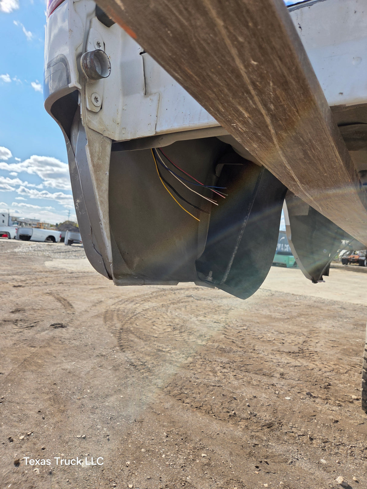 1999-2010 Ford Super Duty F250 F350 6' 9" Short Truck Bed