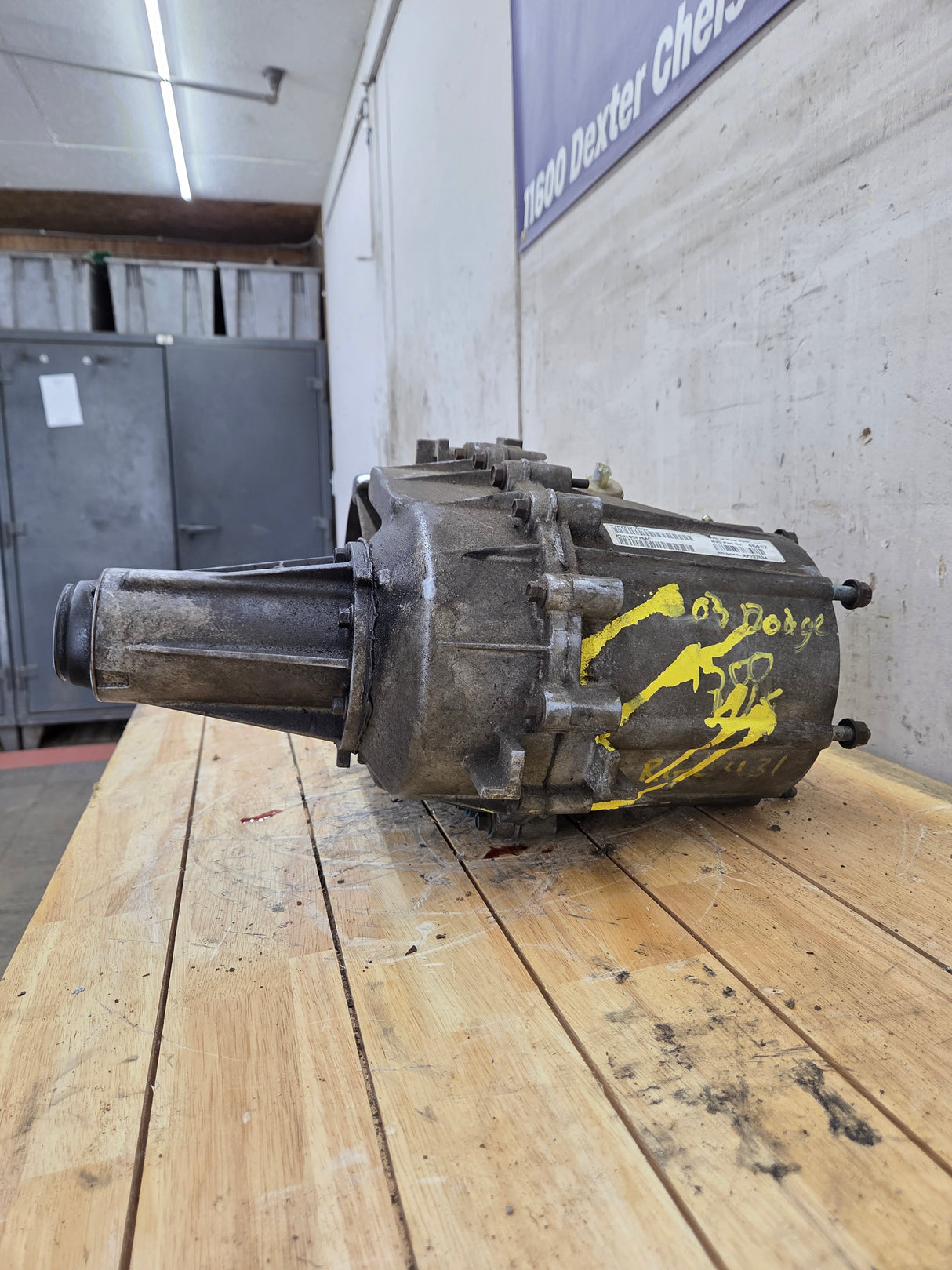 2002-2003 Dodge Ram 1500 3rd gen Manual Shift Transfer Case 241