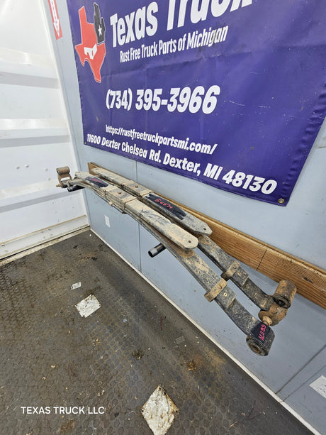 2011-2016 Ford F250 F350 Super Duty Rear Leaf Springs - Pair