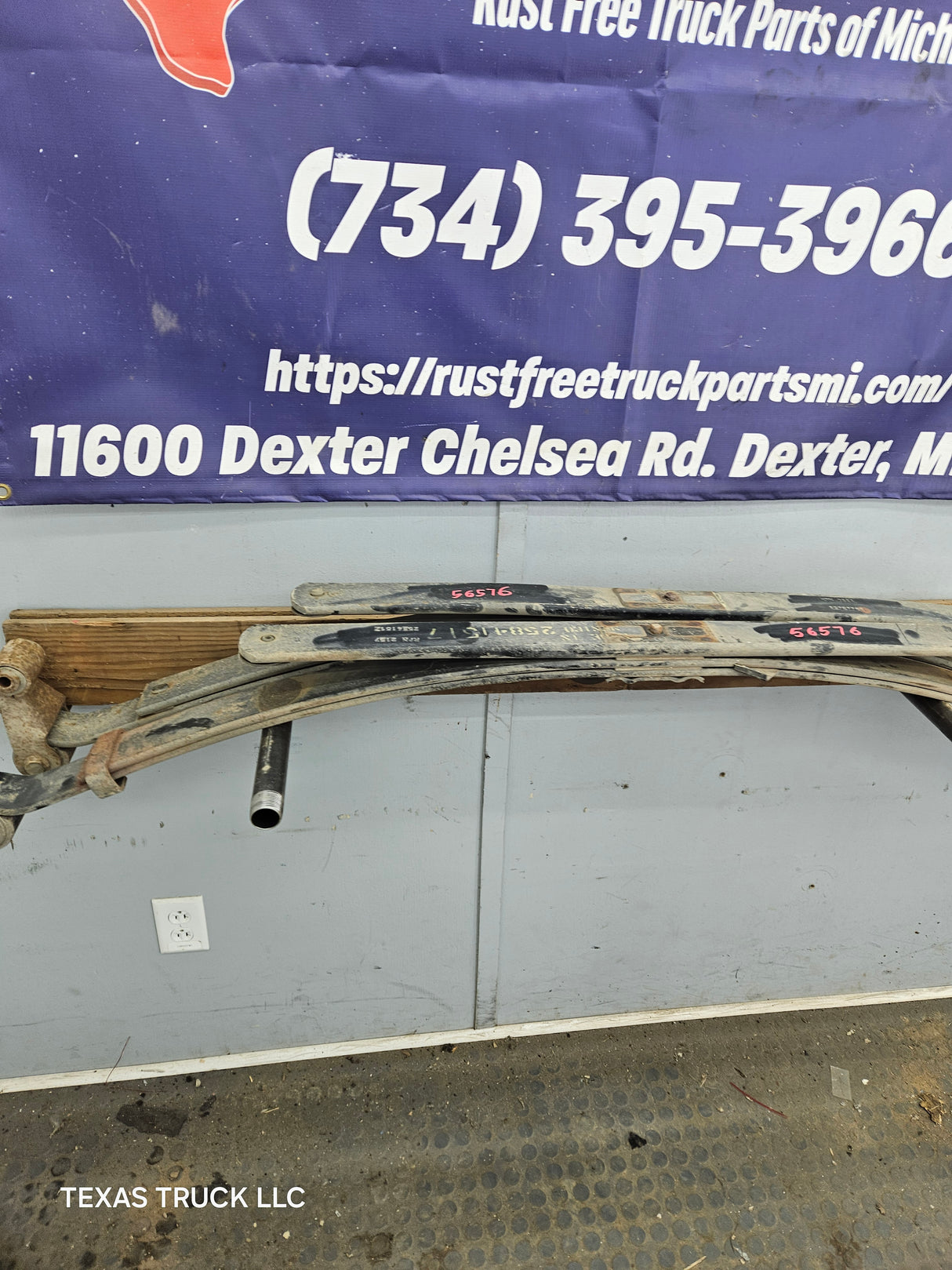 2007-2013 Chevrolet Silverado / GMC Sierra 1500 Rear Leaf Spring - Pair