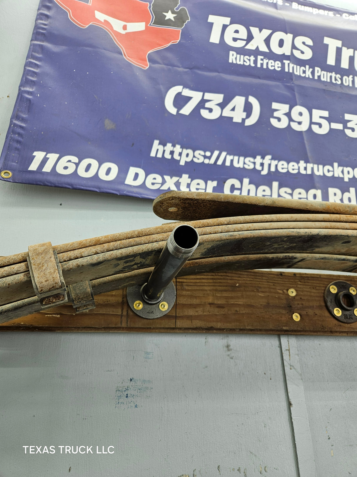 2008-2010 Ford F250 F350 Super Duty Rear Leaf Spring - Pair
