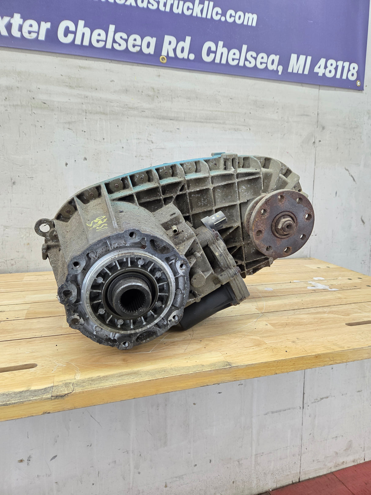 1999-2003 7.3L Power Stroke 273-F Automatic Transmission Transfer Case Electric Shift Transfer Case P1C34-7A195-JA Ford Pickup F250 F350 F450 F550 Super Duty