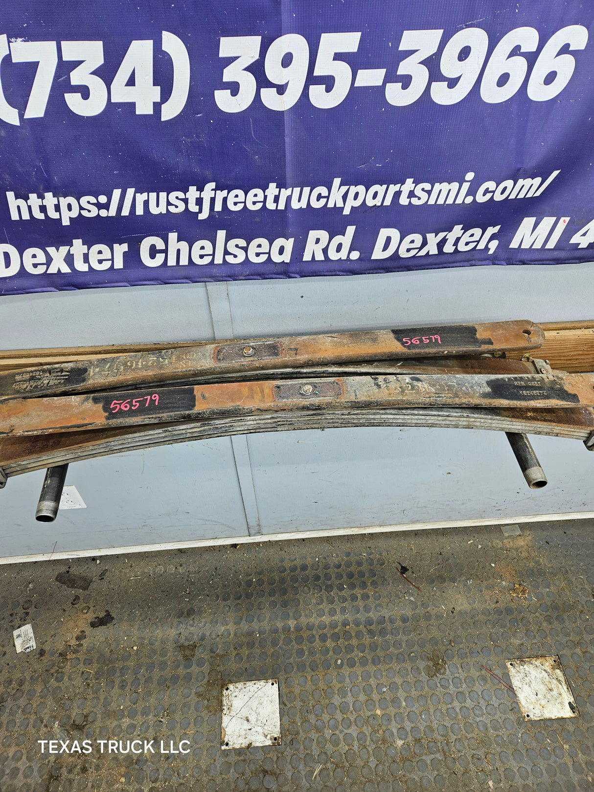 2001-2010 Chevrolet Silverado / GMC Sierra 2500HD 3500HD Rear Leaf Springs - Pair