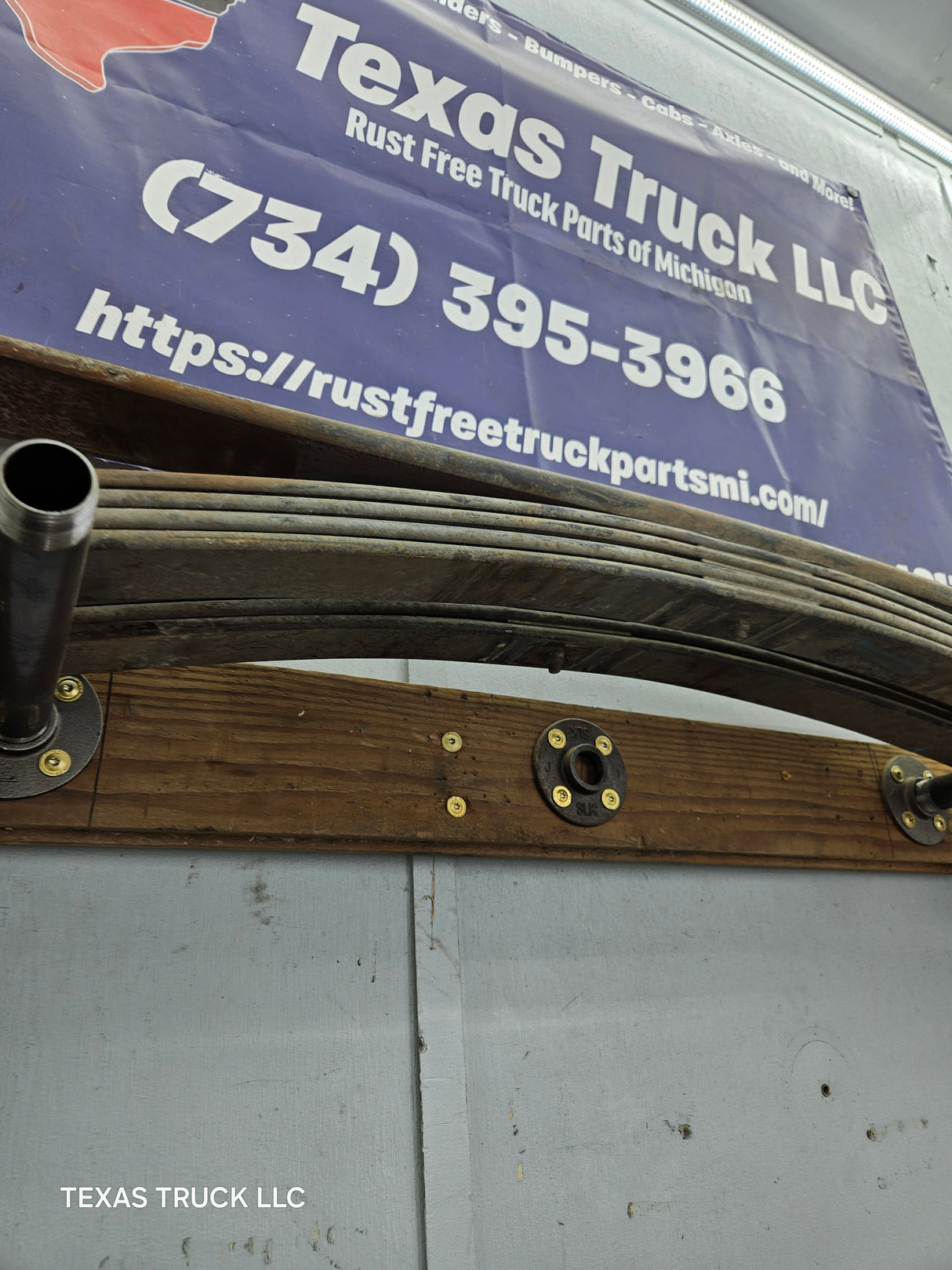 2001-2010 Chevrolet Silverado / GMC Sierra 2500HD 3500HD Rear Leaf Springs - Pair