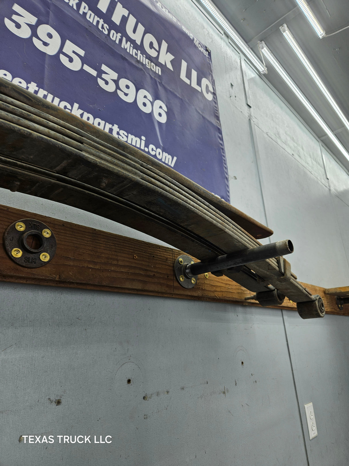 2001-2010 Chevrolet Silverado / GMC Sierra 2500HD 3500HD Rear Leaf Springs - Pair