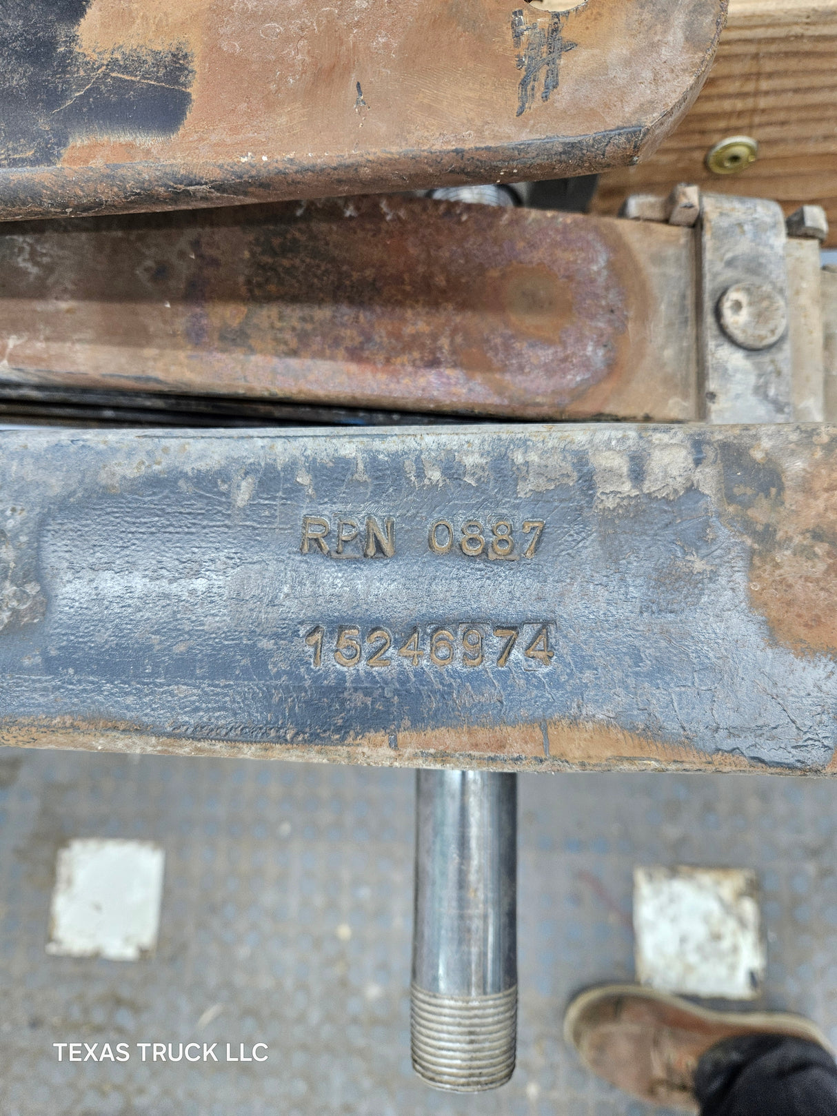 2001-2010 Chevrolet Silverado / GMC Sierra 2500HD 3500HD Rear Leaf Springs - Pair